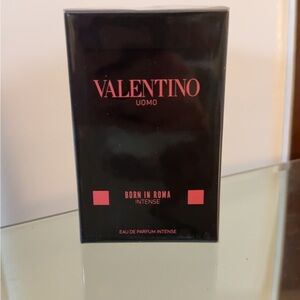 Valentino Uomo Born in Roma Intense - Black and Pink